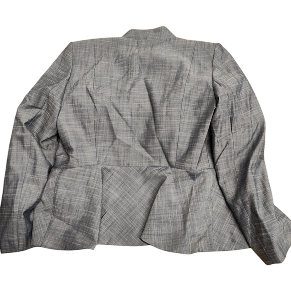 New Tommy Hilfiger Womens Collarless Button-Front suit jacket. Gray Multi 12 - Picture 5 of 13